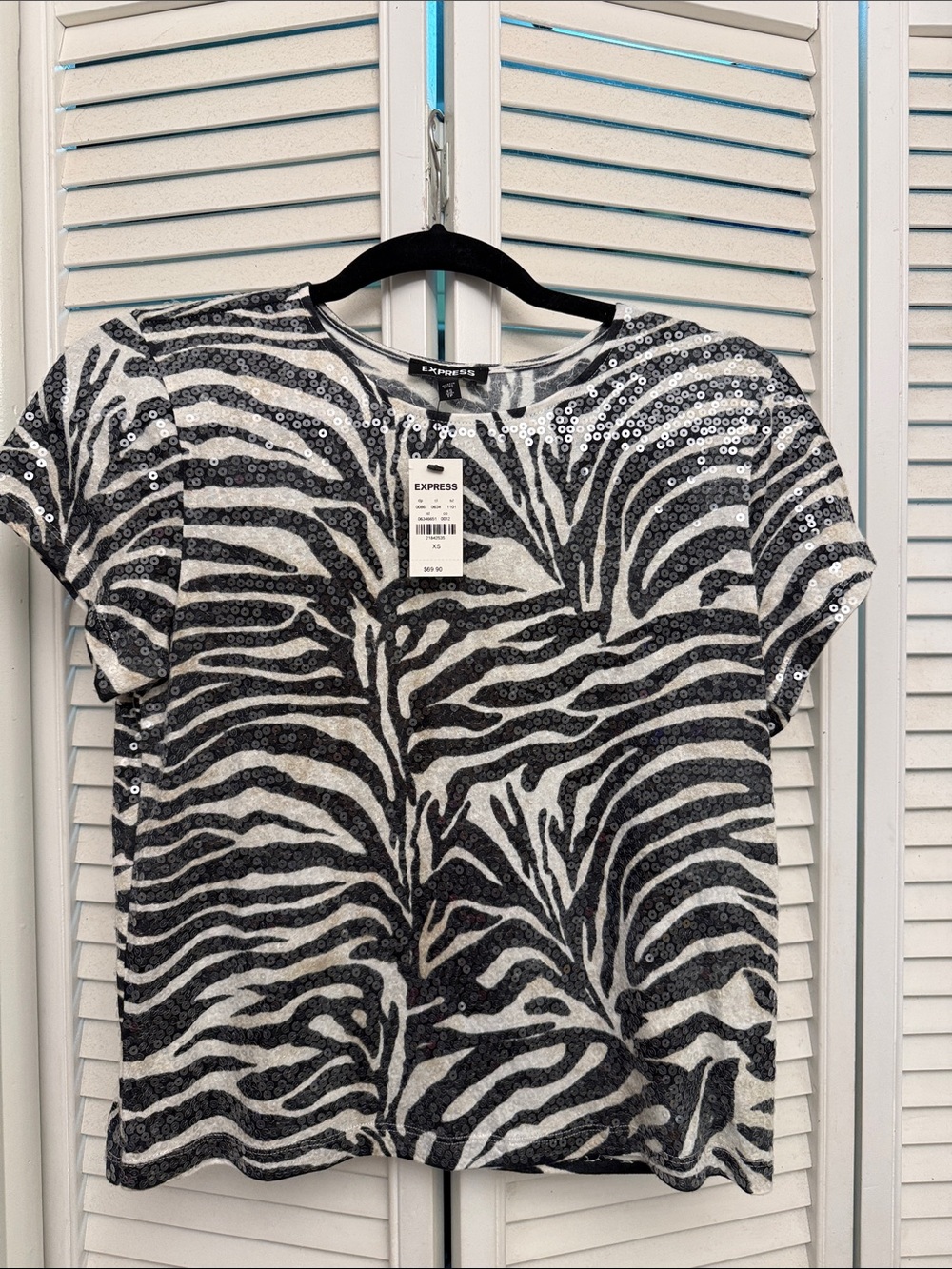 Express Women's Black & White Zebra Sequin Short Sleeve Tee